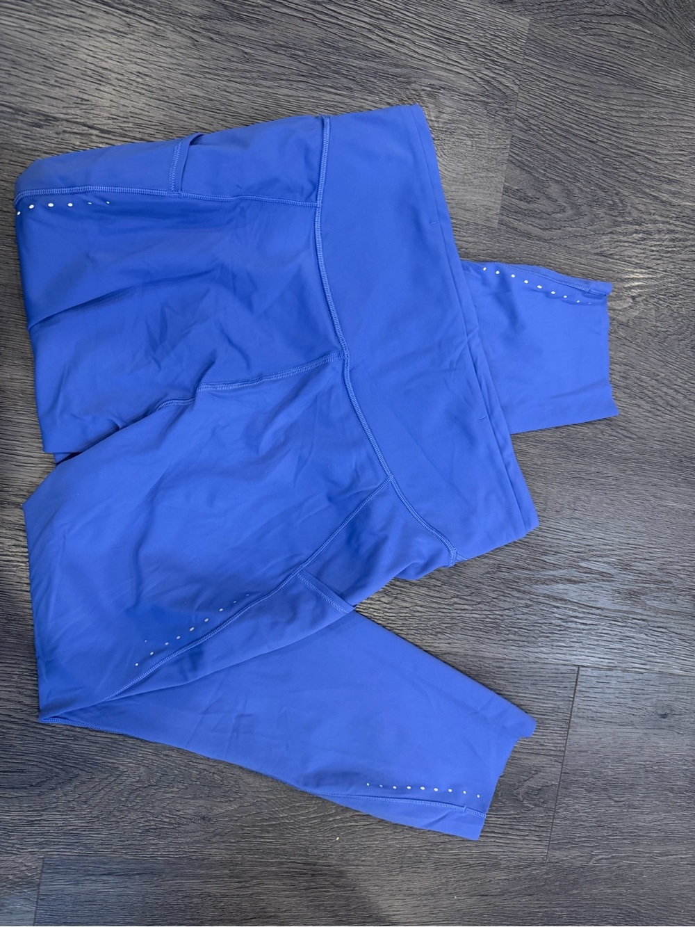 28. Lululemon | High Rise Fast Free Leggings 23” | size 10 - Picture 4 of 5